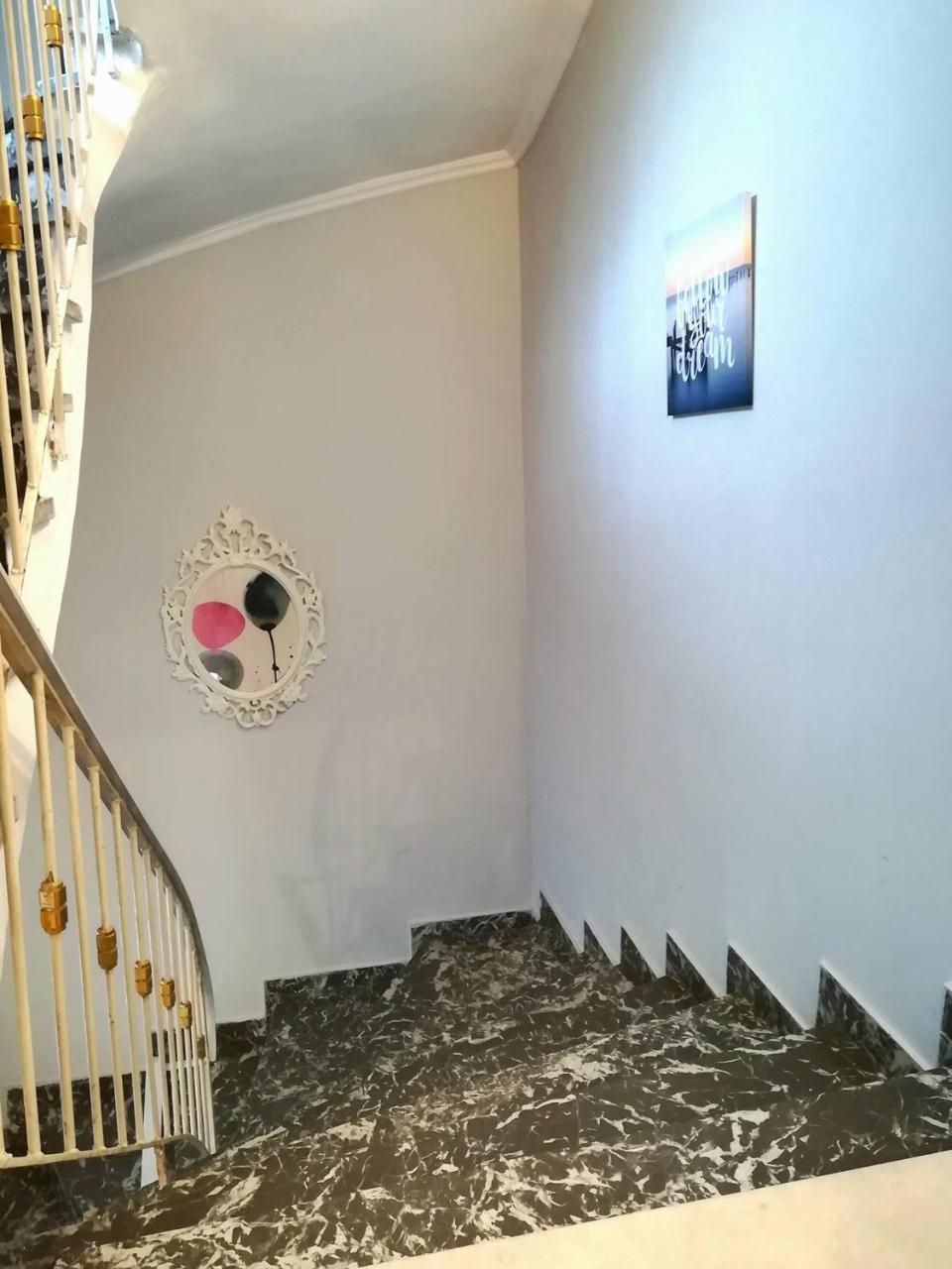 Starfish Seaside Studio Aparthotel Артемида Екстериор снимка